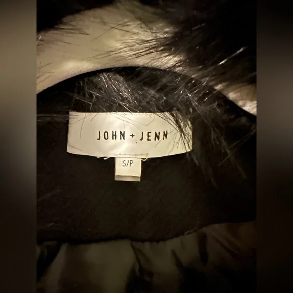 John + Jenn Wilbur Caviar Faux Fur Collar Coat - Picture 3 of 5